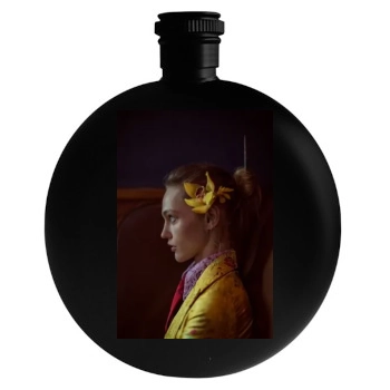 Sasha Pivovarova Round Flask