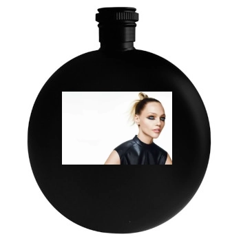 Sasha Pivovarova Round Flask