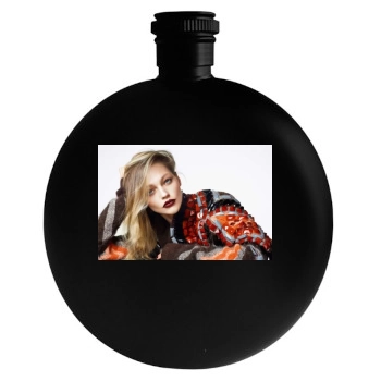 Sasha Pivovarova Round Flask