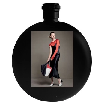 Sasha Pivovarova Round Flask