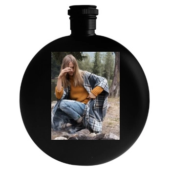 Sasha Pivovarova Round Flask