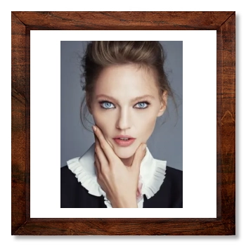 Sasha Pivovarova 12x12