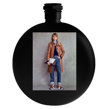 Sasha Pivovarova Round Flask