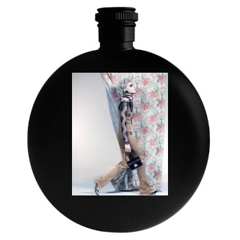 Sasha Pivovarova Round Flask