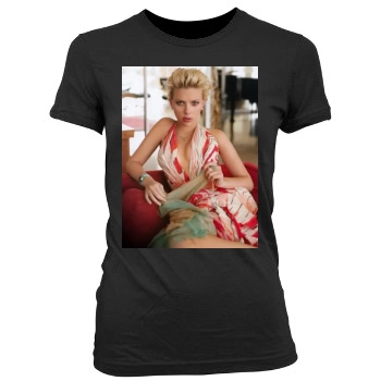 Scarlett Johansson Women's Junior Cut Crewneck T-Shirt