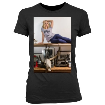 Scarlett Johansson Women's Junior Cut Crewneck T-Shirt