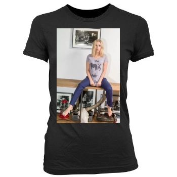 Scarlett Johansson Women's Junior Cut Crewneck T-Shirt