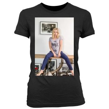 Scarlett Johansson Women's Junior Cut Crewneck T-Shirt