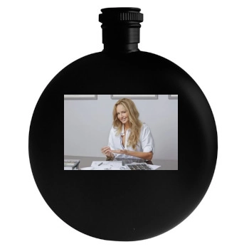 Adriana Karembeu Round Flask