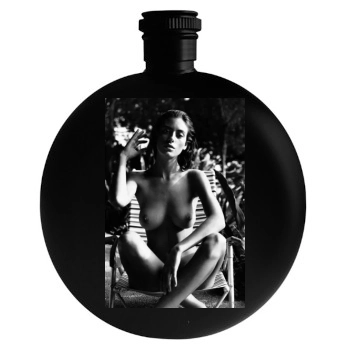 Alejandra Guilmant Round Flask