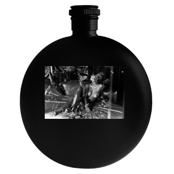 Alejandra Guilmant Round Flask