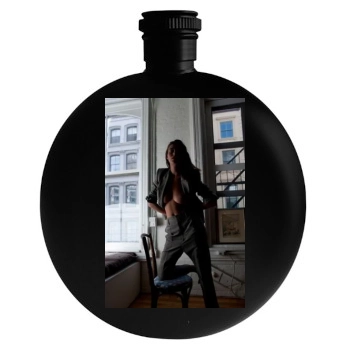 Alejandra Guilmant Round Flask