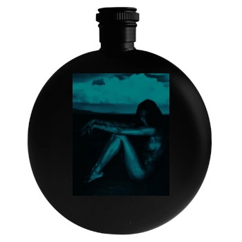 Amanda Pizziconi Round Flask