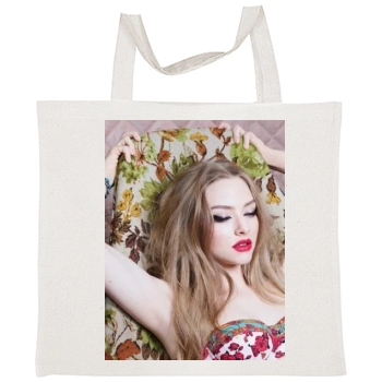 Amanda Seyfried Tote