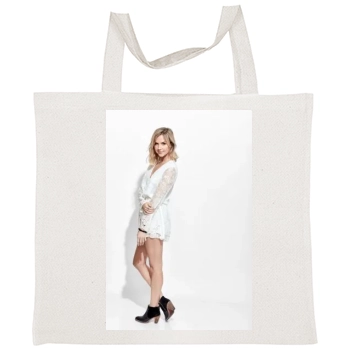 Arielle Kebbel Tote