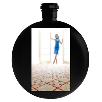 Aubrey Plaza Round Flask