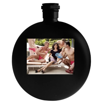 Aubrey Plaza Round Flask