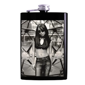 Aaliyah Hip Flask