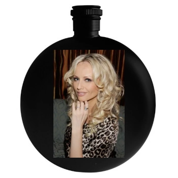 Adriana Karembeu Round Flask