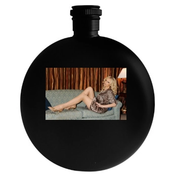 Adriana Karembeu Round Flask