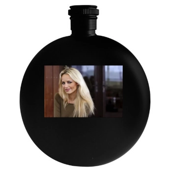 Adriana Karembeu Round Flask