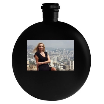 Adriana Karembeu Round Flask