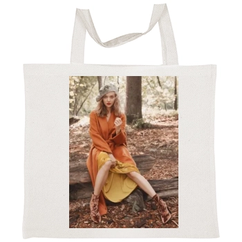 Amanda Seyfried Tote