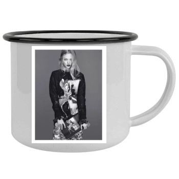 Amanda Seyfried Camping Mug