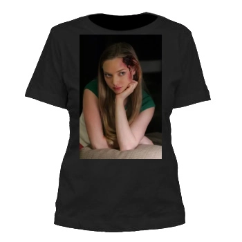 Amanda Seyfried Women's Cut T-Shirt