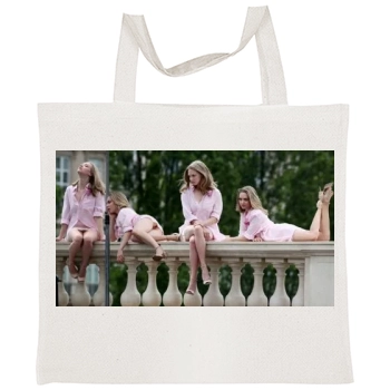 Amanda Seyfried Tote