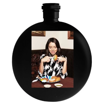 Aubrey Plaza Round Flask