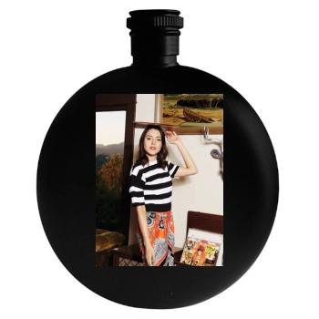 Aubrey Plaza Round Flask