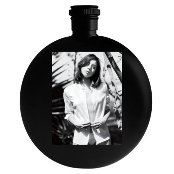 Aubrey Plaza Round Flask