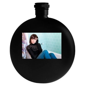 Aubrey Plaza Round Flask