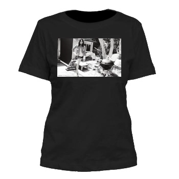 Aubrey Plaza Women's Cut T-Shirt