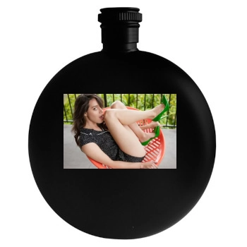 Aubrey Plaza Round Flask