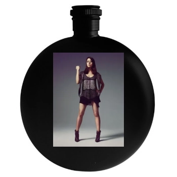 Aubrey Plaza Round Flask