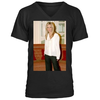 Sarah Michelle Gellar Men's V-Neck T-Shirt