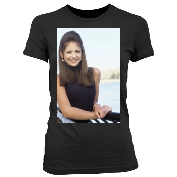 Sarah Michelle Gellar Women's Junior Cut Crewneck T-Shirt