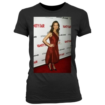 Sarah Michelle Gellar Women's Junior Cut Crewneck T-Shirt