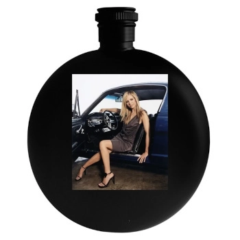 Sarah Michelle Gellar Round Flask