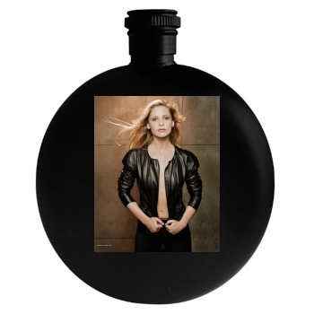 Sarah Michelle Gellar Round Flask