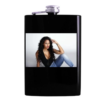 Fanny Neguesha Hip Flask