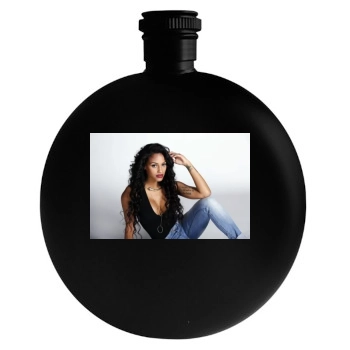 Fanny Neguesha Round Flask