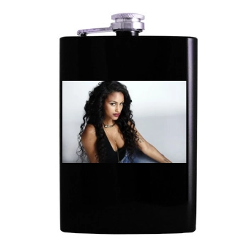 Fanny Neguesha Hip Flask