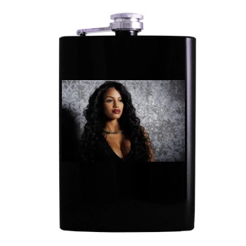 Fanny Neguesha Hip Flask