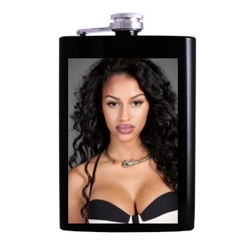 Fanny Neguesha Hip Flask