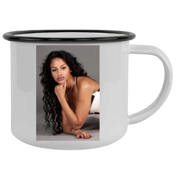 Fanny Neguesha Camping Mug