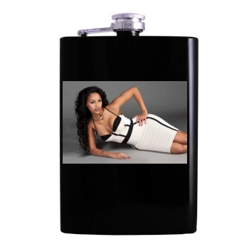 Fanny Neguesha Hip Flask