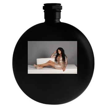 Fanny Neguesha Round Flask